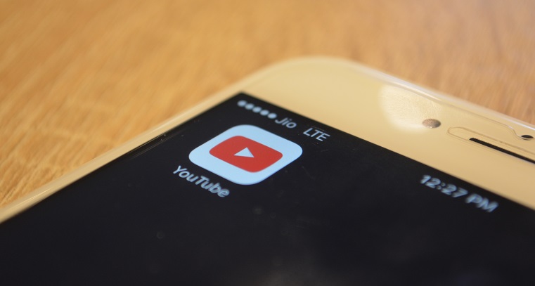 YouTube iOS app gets new Subscriptions feed filter