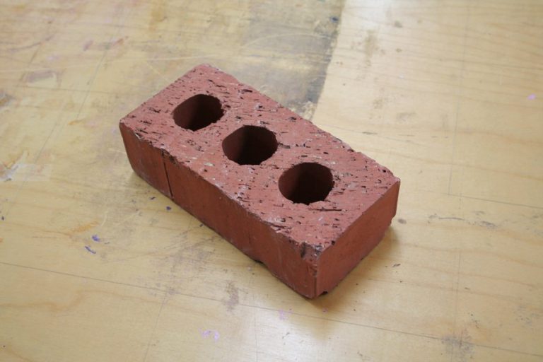 brick_on_table_banner