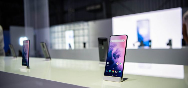 Oneplus 7 7 Pro October Security Update Fixes Blank Screen Issue