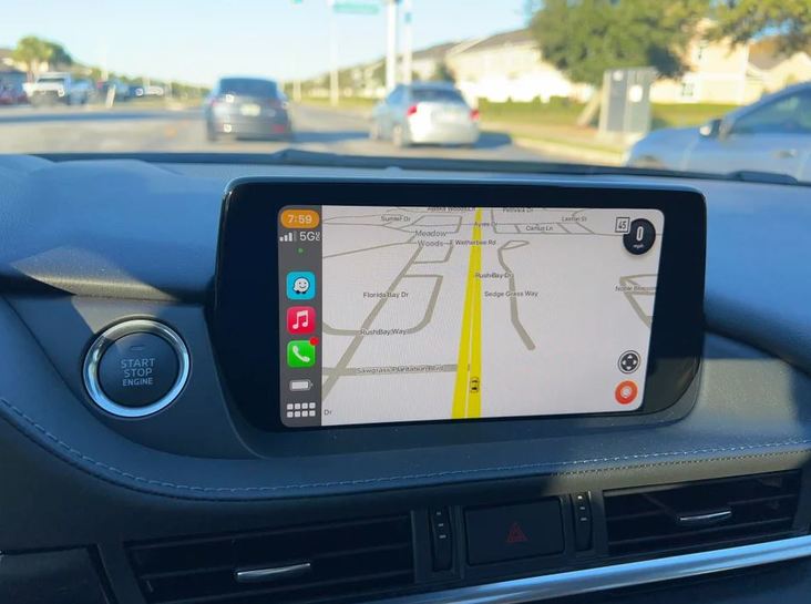 Waze CarPlay app stuck in light mode despite enabling dark theme
