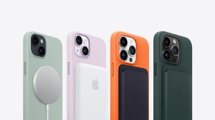 Official Apple iPhone silicone case wearing off or chipping? Here are some alternatives
