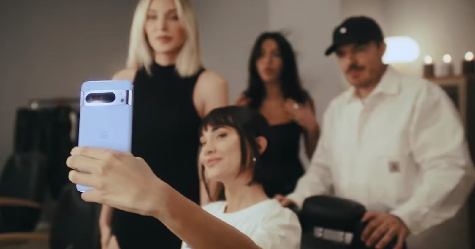 Google Pixel 8 Pro capabilities shine in behind the scenes for Aitana 'Ella Bailaba' music video