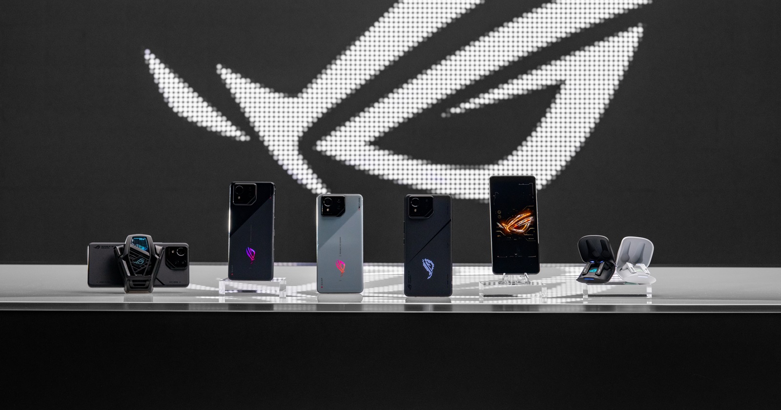 Asus ROG Phone 8 has generative AI wallpapers like the Pixel 8, but better in one key area
