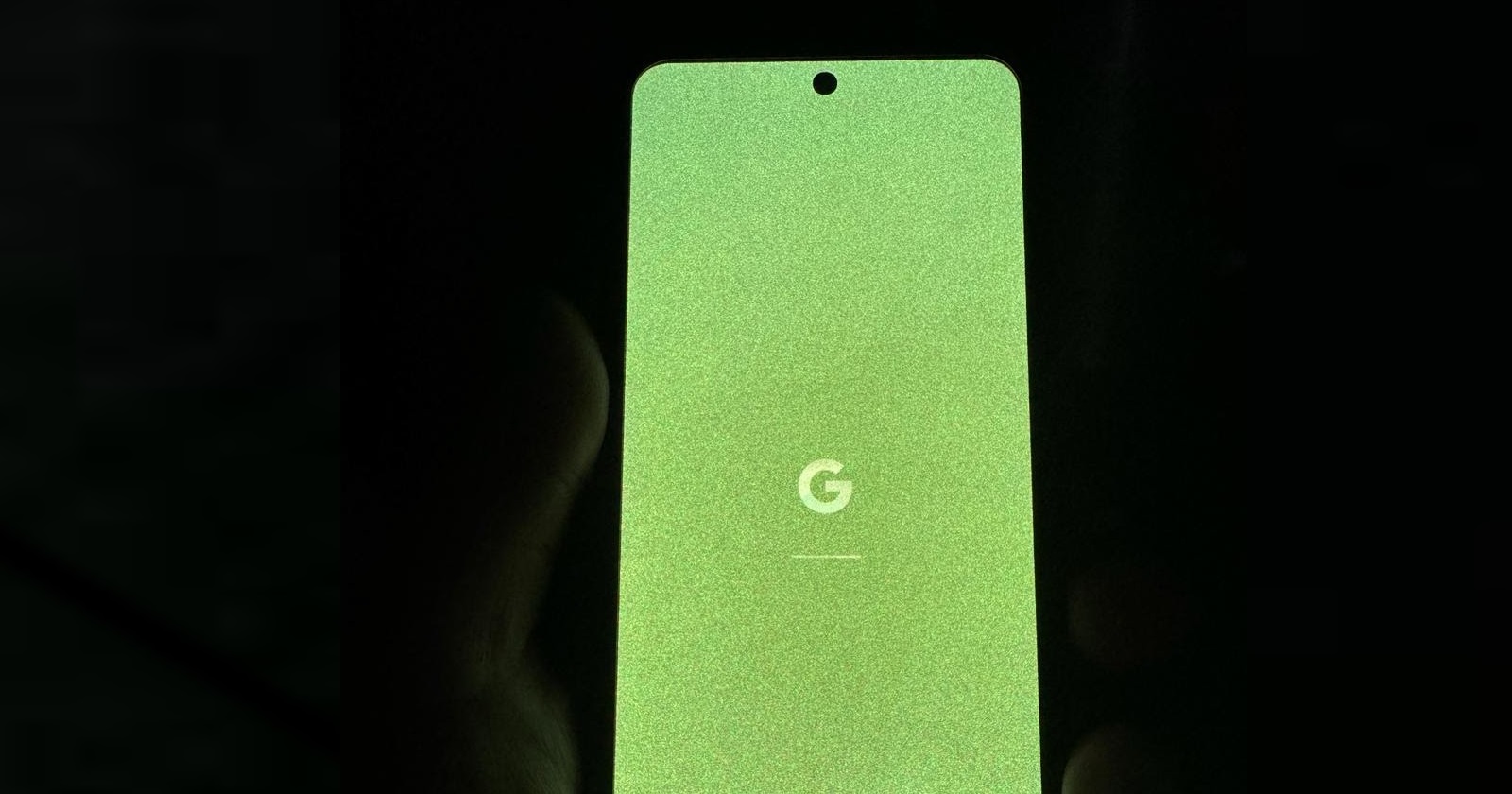 Google Pixel 8 green screen issue's bizarre workaround hints at a potentially bigger problem