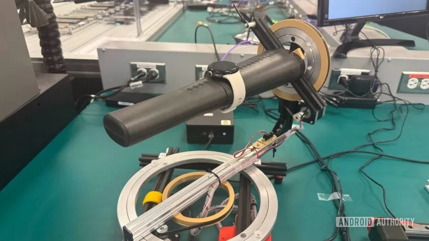 Google-Pixel-Watch-Unlock-Test-Robot-Lab
