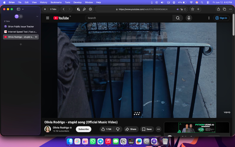YouTube SS.